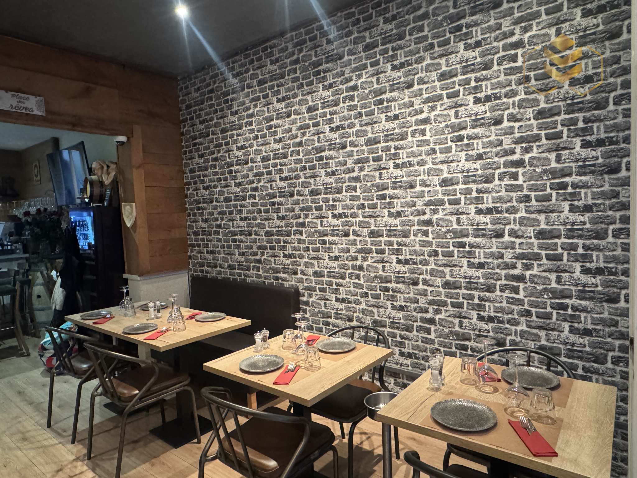 Agence immobilière de L & SO Côte d'Azur  / SOPHIE PARIS