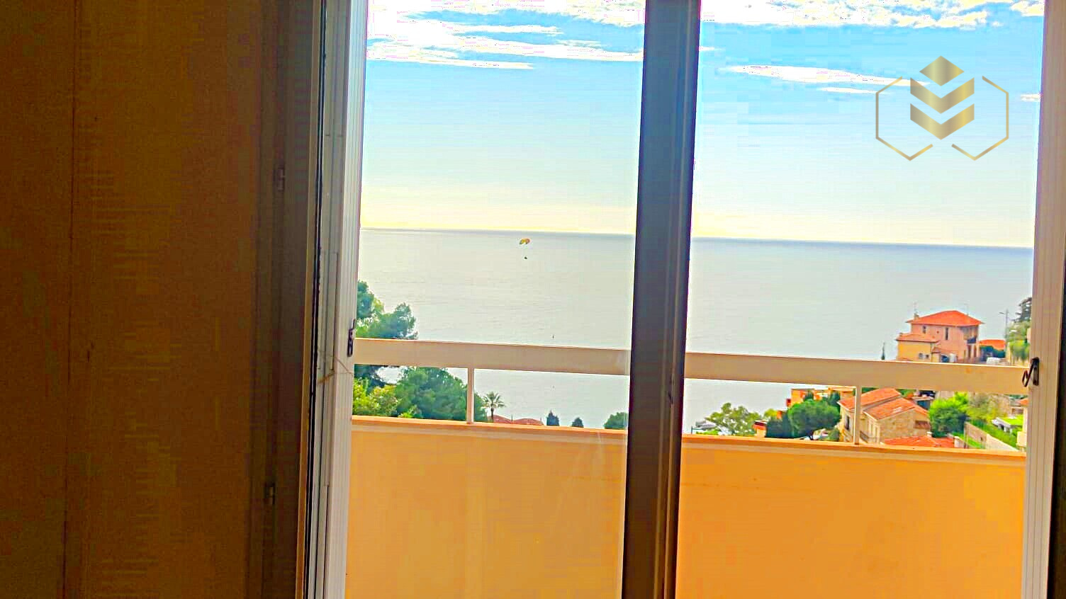Agence immobilière de L & SO Côte d'Azur  / SOPHIE PARIS
