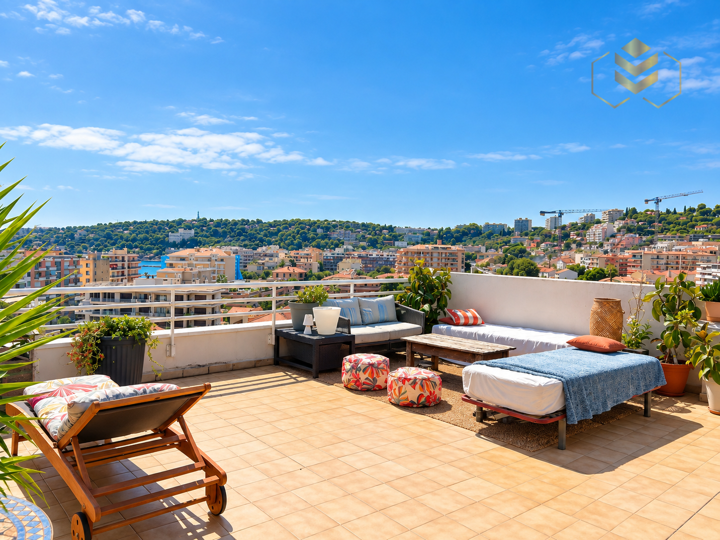 Agence immobilière de L & SO Côte d'Azur  / SOPHIE PARIS