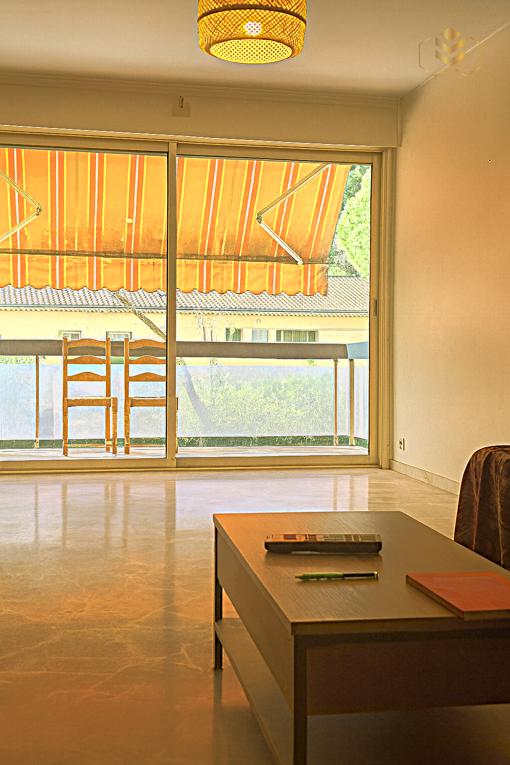 Agence immobilière de L & SO Côte d'Azur  / SOPHIE PARIS